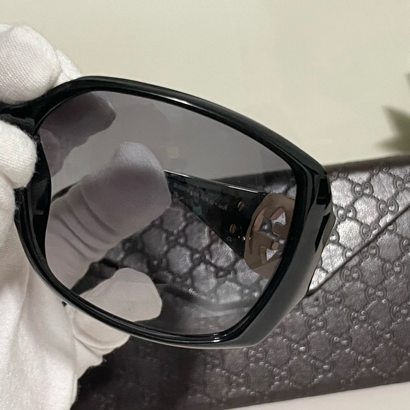 SOLD ON IG Authentic Gucci sunglasses - Picture 8 of 14
